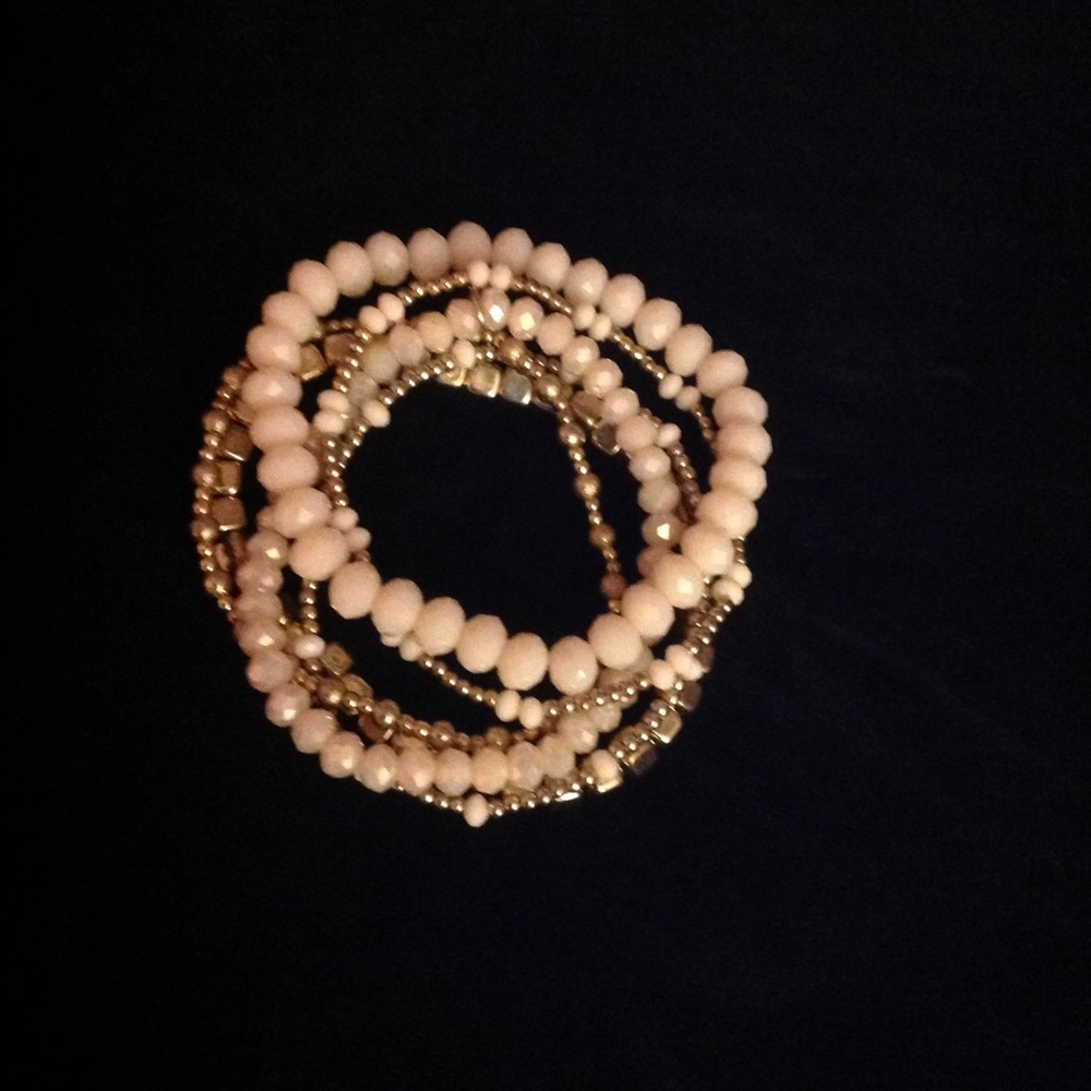 🦋NY&C Stretch Bracelets Gold and Pale Pink💕